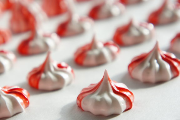 Peppermint, Candy Cane,Meringue Christmas Trees, Meringue , Christmas Decorating Ideas, Christmas Recipe